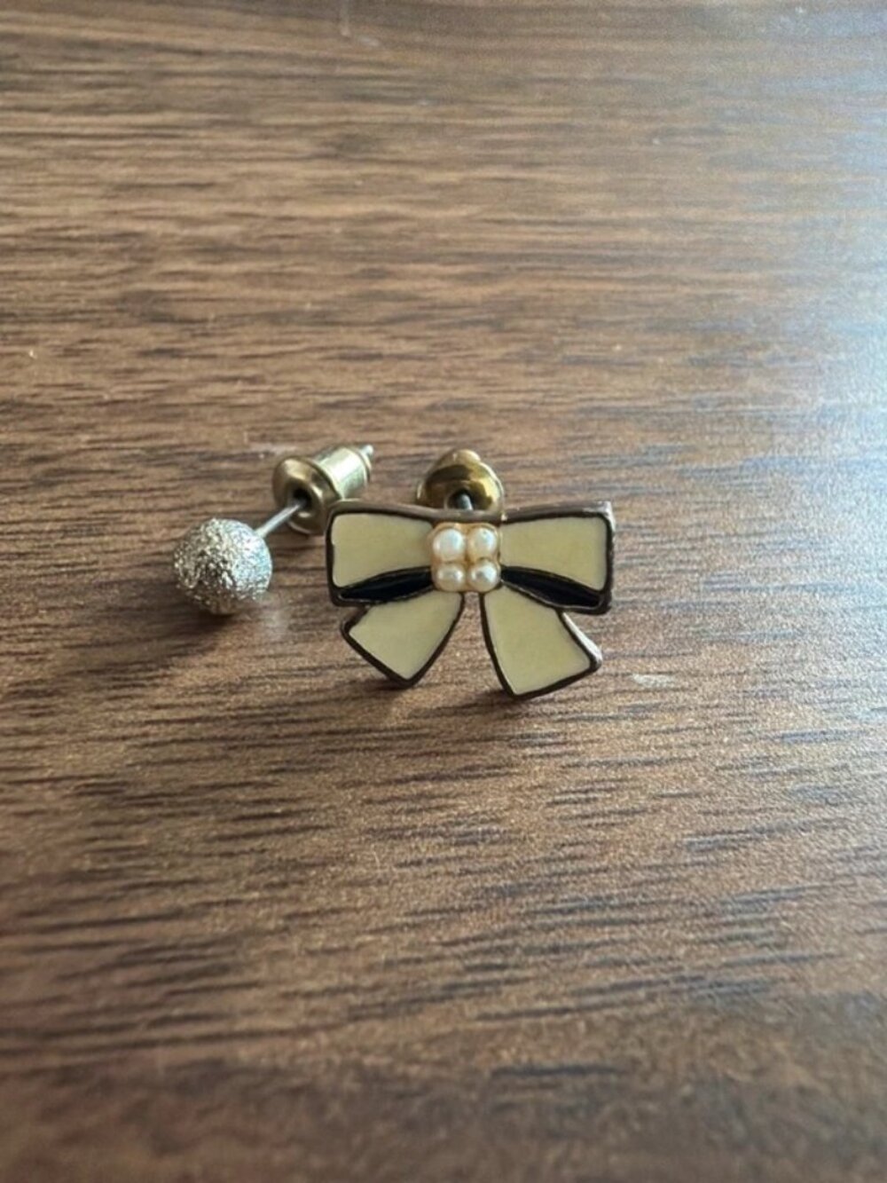 Vintage Asymmetric Stud Earrings | Enamel Bow & Textured Ball